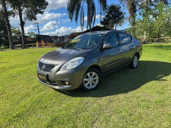 NISSAN VERSA 1.6 16V FLEX SL 4P MANUAL NISSAN VERSA 1.6 16V FLEX SL 4P MANUAL